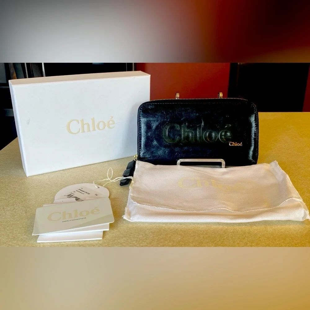 CHLOE Black Leather Zip Around Wallet w/Authentication Card/Box/Dust Bag, EUC